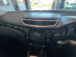 2015 Nissan QASHQAI Ti J11 Magnetic Red