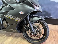 2023 Suzuki GIXXER Black