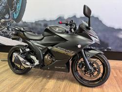 2023 Suzuki GIXXER Black