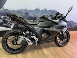 2023 Suzuki GIXXER Black