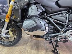 2019 BMW Motorrad R 1250 R GREEN