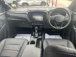 2025 ISUZU D-MAX BLADE D-MAX MY25.5 4 x 4 CREW UTE BLADE 3.0L AT Wolfram Grey met.*