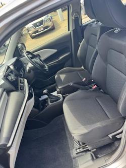 2025 Suzuki Swift Hybrid UZ Premium Silver