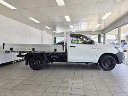 2024 Toyota Hilux Workmate TGN121R 4x2 Glacier White