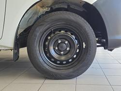 2024 Toyota Hilux Workmate TGN121R 4x2 Glacier White