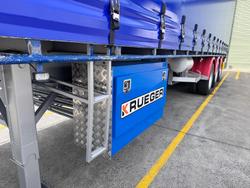 2013 Krueger
St3 22 Pallet Sd Curtain Sider