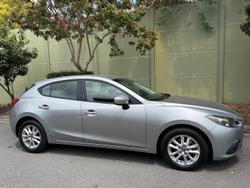 2015 Mazda
3 Neo