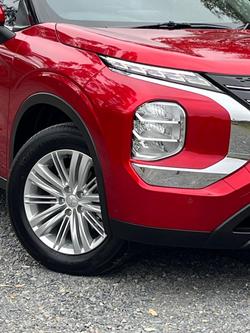 2022 Mitsubishi Outlander ES