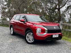 2022 Mitsubishi Outlander ES