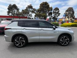 2024 Mitsubishi
Outlander PHEV Exceed Tourer