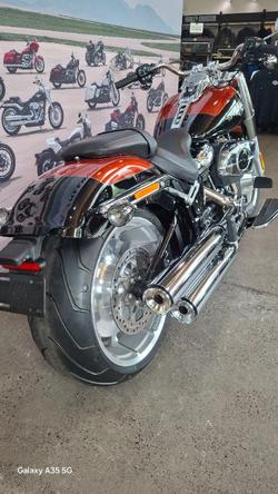2025 Harley-davidson FLFB FAT BOY (117) WHISKEY FIRE / BLACK