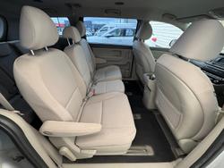 2017 Kia Carnival S