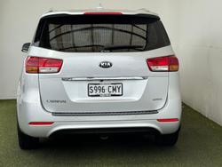2017 Kia Carnival S