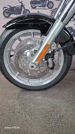 2025 Harley-davidson FLFB FAT BOY (117) Vivid Black