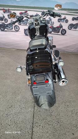 2025 Harley-davidson FLFB FAT BOY (117) Vivid Black
