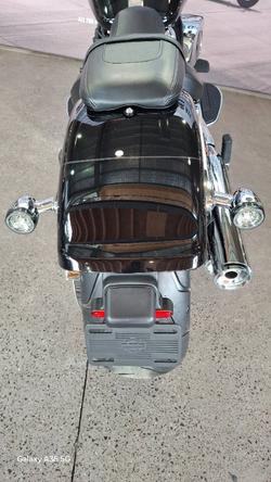 2025 Harley-davidson FLFB FAT BOY (117) Vivid Black