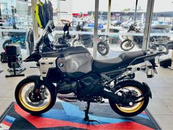 2025 BMW Motorrad R 1300 GS Adventure Triple Black R 1300 Black