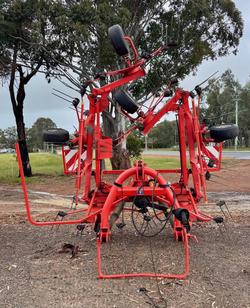 2016 Kuhn Gf7802 Red