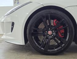 2015 Jaguar
F-TYPE R