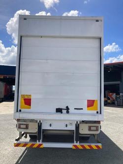 2016 Maxi Trans 24P Freezer Van White