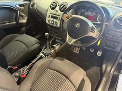 2010 Alfa Romeo MiTo Sport Alfa Black