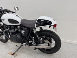 2015 Triumph THRUXTON 900 White