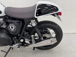 2015 Triumph THRUXTON 900 White