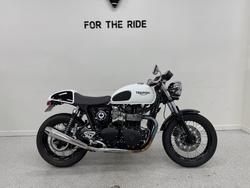 Triumph Thruxton 900