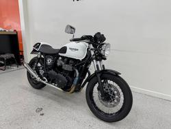 2015 Triumph THRUXTON 900 White