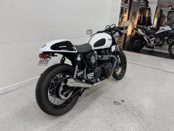 2015 Triumph THRUXTON 900 White