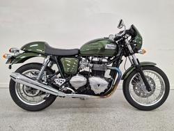 Triumph Thruxton 900