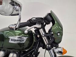 2016 Triumph THRUXTON 900 Green