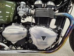 2016 Triumph THRUXTON 900 Green