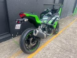 2017 Kawasaki NINJA 300 SE KRT REPLICA GREEN