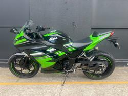 2017 Kawasaki NINJA 300 SE KRT REPLICA GREEN