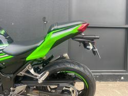2017 Kawasaki NINJA 300 SE KRT REPLICA GREEN