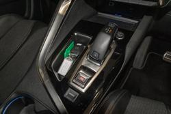 2018 Peugeot 3008 GT Line P84 MY18 RED