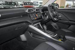 2025 MG
                ZS Essence