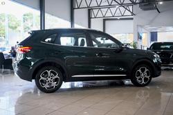 2025 MG
                ZS Essence