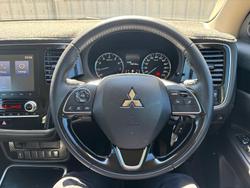 2020 Mitsubishi Outlander ES