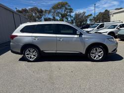 2020 Mitsubishi Outlander ES