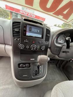 2007 Kia Grand Carnival EX VQ Cherry Kiss