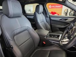 2023 Jaguar F-PACE P250 R-Dynamic S