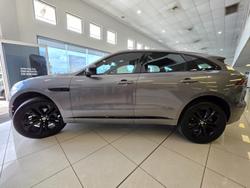 2023 Jaguar F-PACE P250 R-Dynamic S