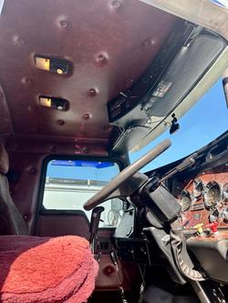 2010 Kenworth T402 Special Build See Spec Cond Hyd $72275+Gst KENWORTH T402 DAY CAB
