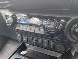 2025 Toyota
Hilux Rogue 48V