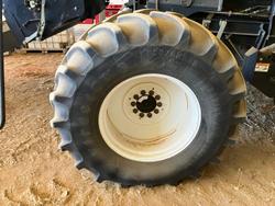 2011 New Holland Cr9070