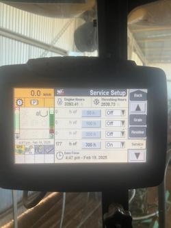 2011 New Holland Cr9070