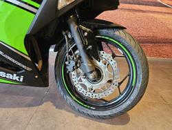 2017 Kawasaki Ninja 300 ABS (EX300B) Ninja Green