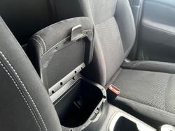 2015 Nissan Navara RX